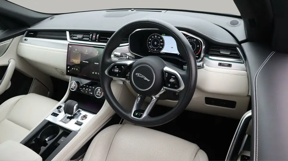 2021-jaguar-f-pace-20-d200-r-dynamic-se-mhev-big-9