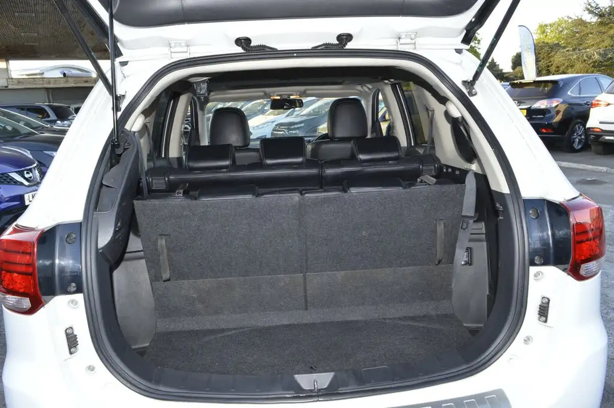 2017-mitsubishi-outlander-22di-d-4-auto-big-8
