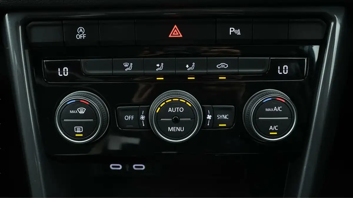 2021-volkswagen-t-roc-20-tsi-sel-big-12