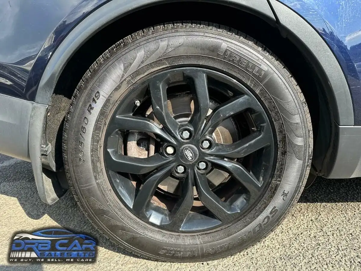 2020-land-rover-discovery-30-sd6-se-big-9