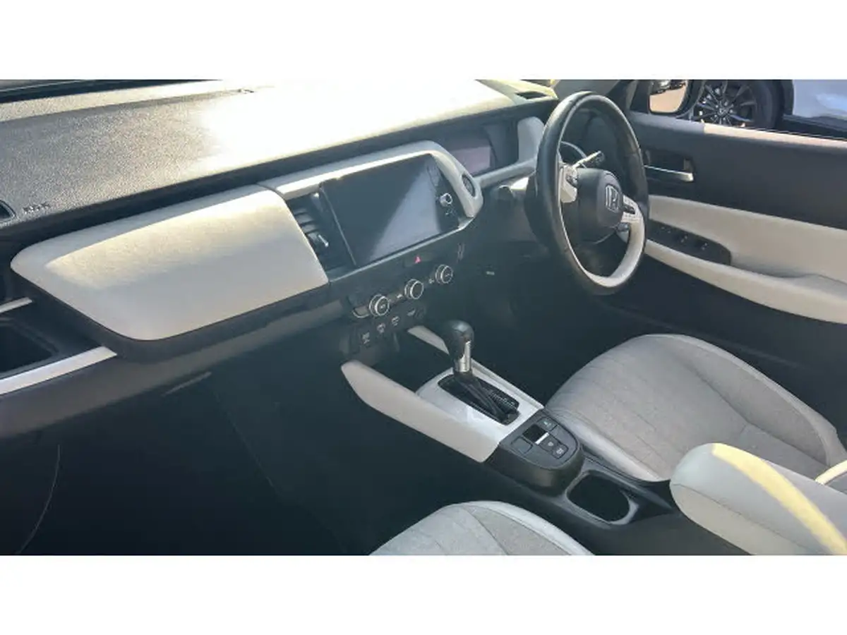 2021-honda-jazz-15-i-mmd-ex-107ps-big-1