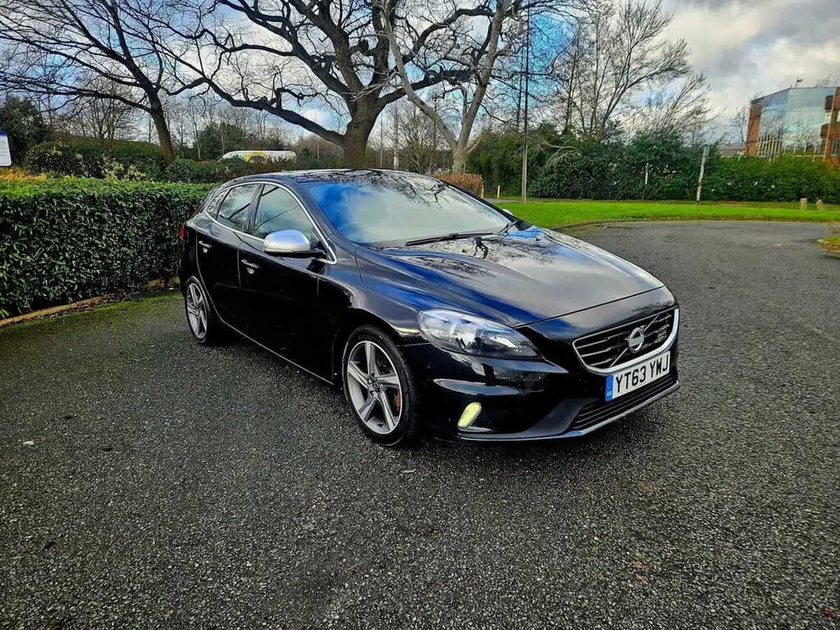 2013-volvo-v40-16td-d2-r-design-nav-powershift-big-4