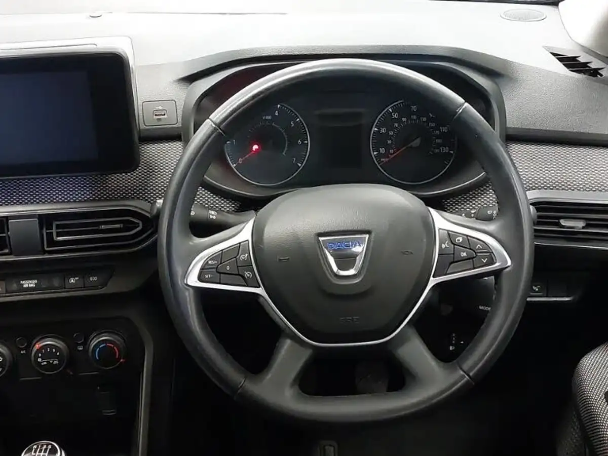 2022-dacia-sandero-10-tce-comfort-90bhp-big-6