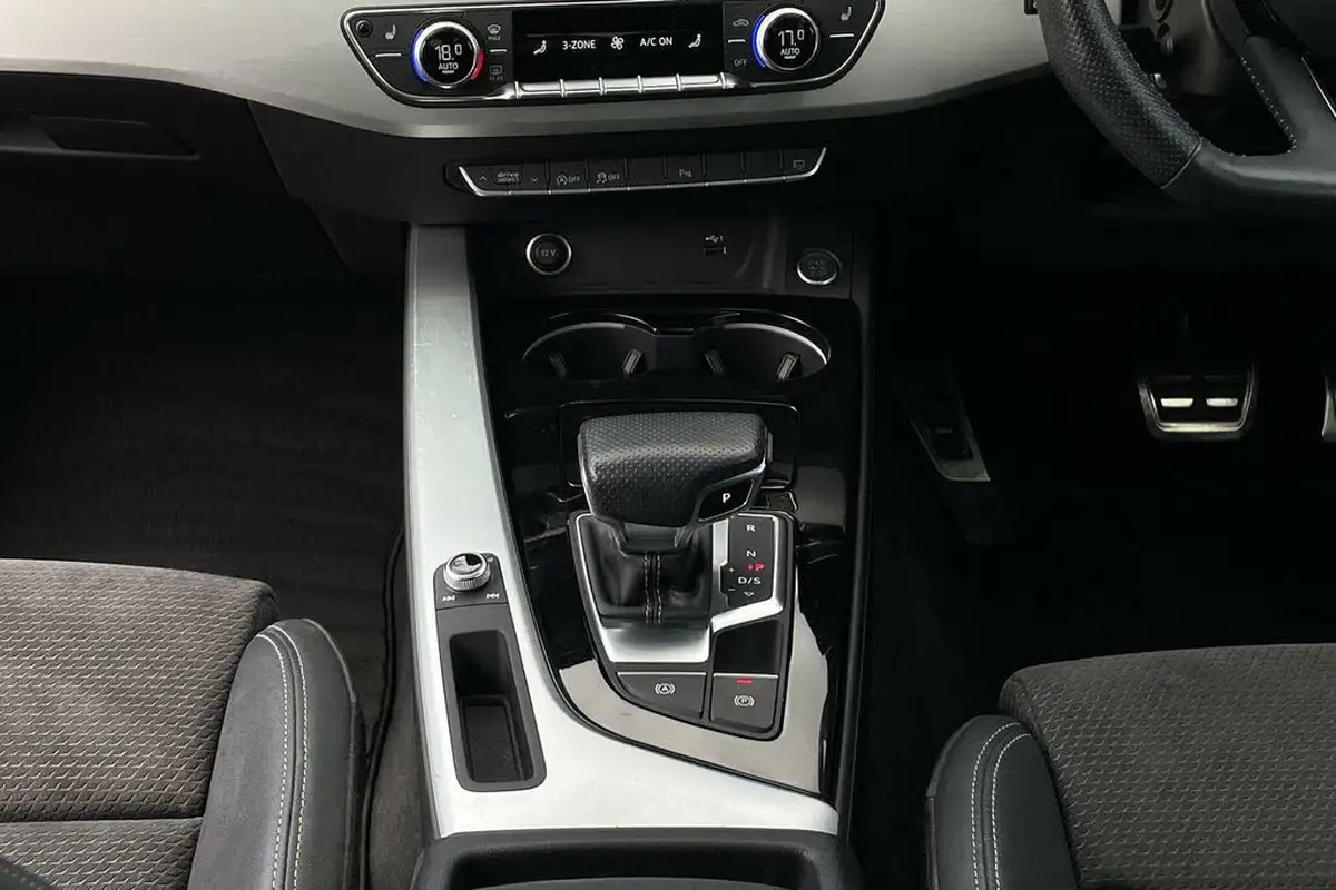 2021-audi-a5-20-35-tdi-s-line-coupe-2d-big-33