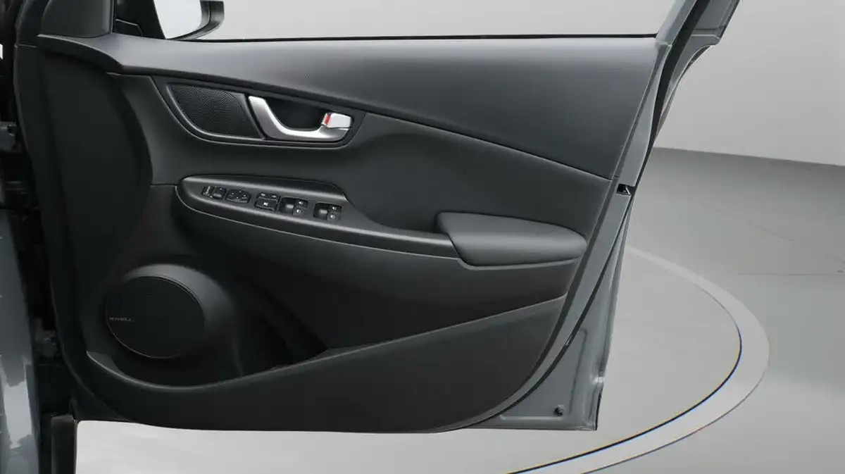 2023-hyundai-kona-16-gdi-ultimate-big-15