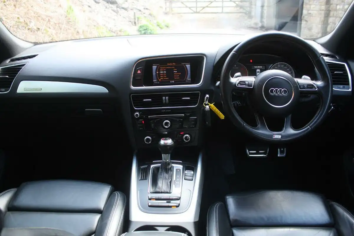 2015-audi-sq5-30-bitdi-quattro-313ps-big-1