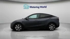 2022-tesla-model-y-e-long-range-small-4