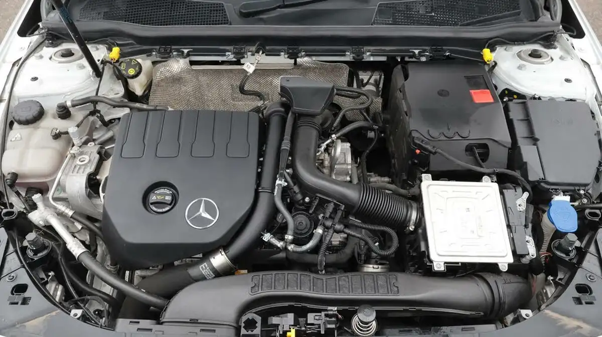 2021-mercedes-benz-a-class-13-a200-amg-line-executive-hatchback-5d-7g-dct-big-19