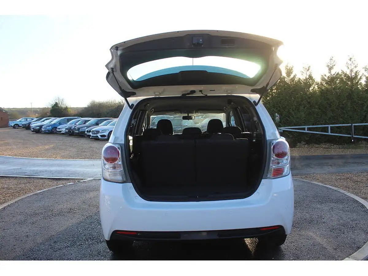 2013-toyota-verso-18-icon-big-35