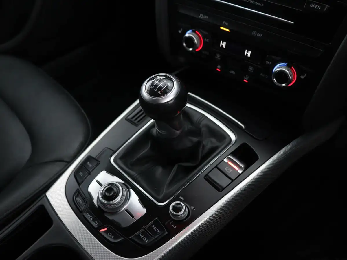 2015-audi-a4-avant-18-se-technik-170ps-big-29