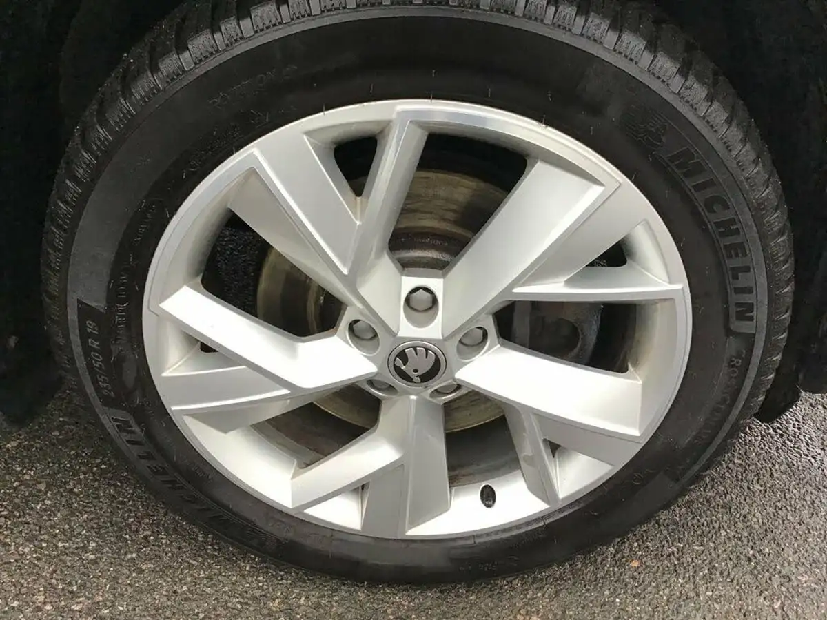 2017-skoda-kodiaq-20tdi-edition-190ps-4x4-7-seat-ss-dsg-big-47
