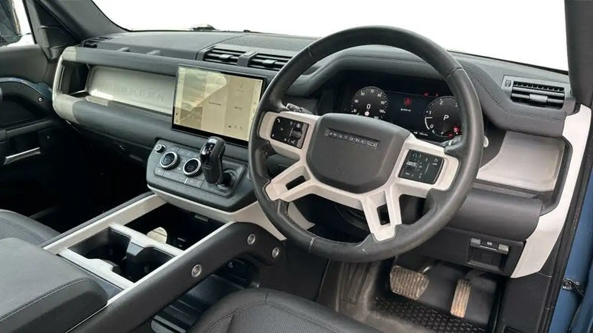 2024-land-rover-90-defender-30-d250-hard-top-s-90-250pseu6e-big-8