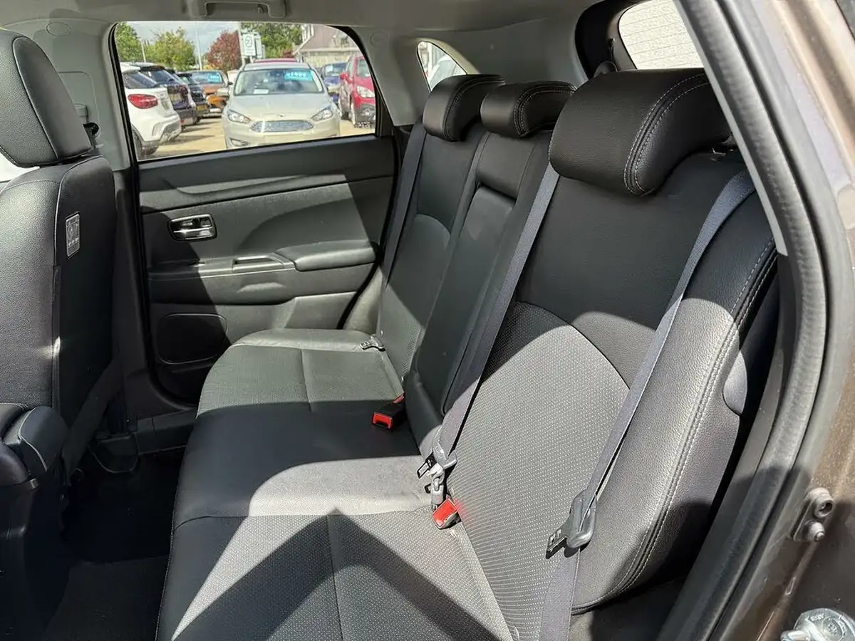 2018-mitsubishi-asx-16d-4-big-9