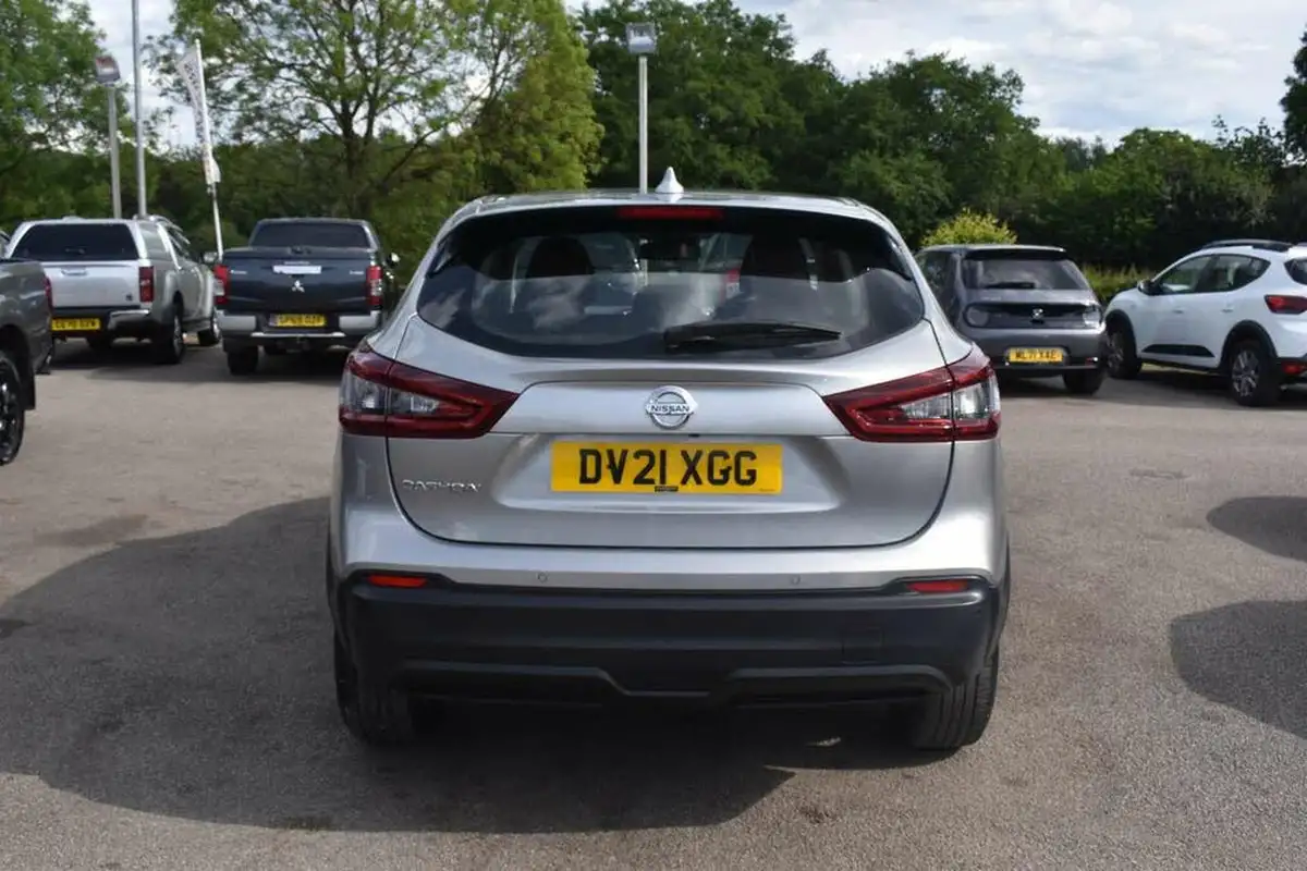 2021-nissan-qashqai-13-dig-t-acenta-premium-140ps-big-14