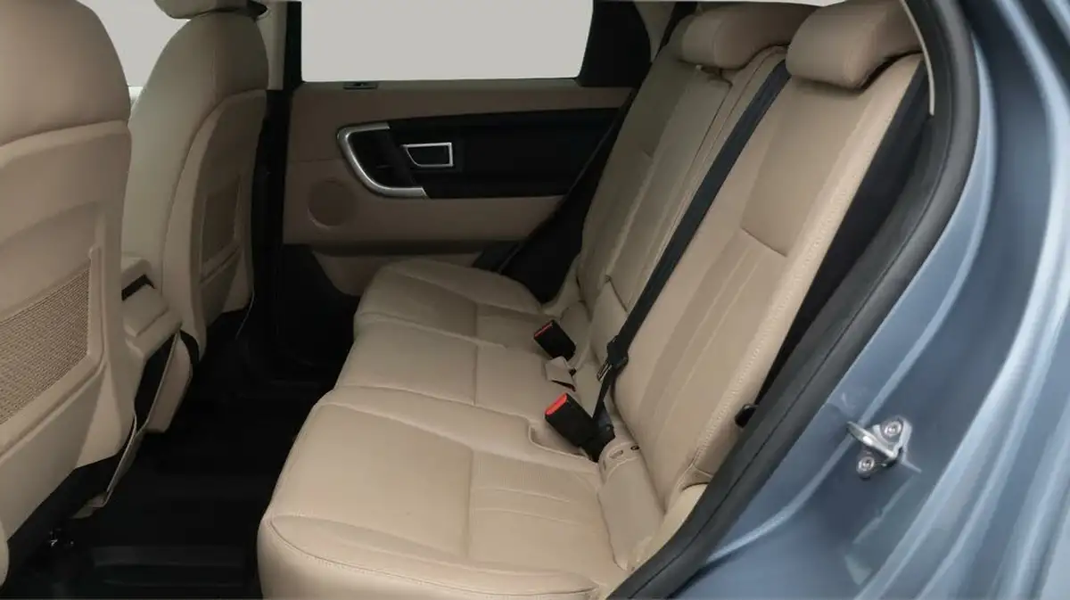 2019-land-rover-discovery-sport-20sd4-hse-big-16