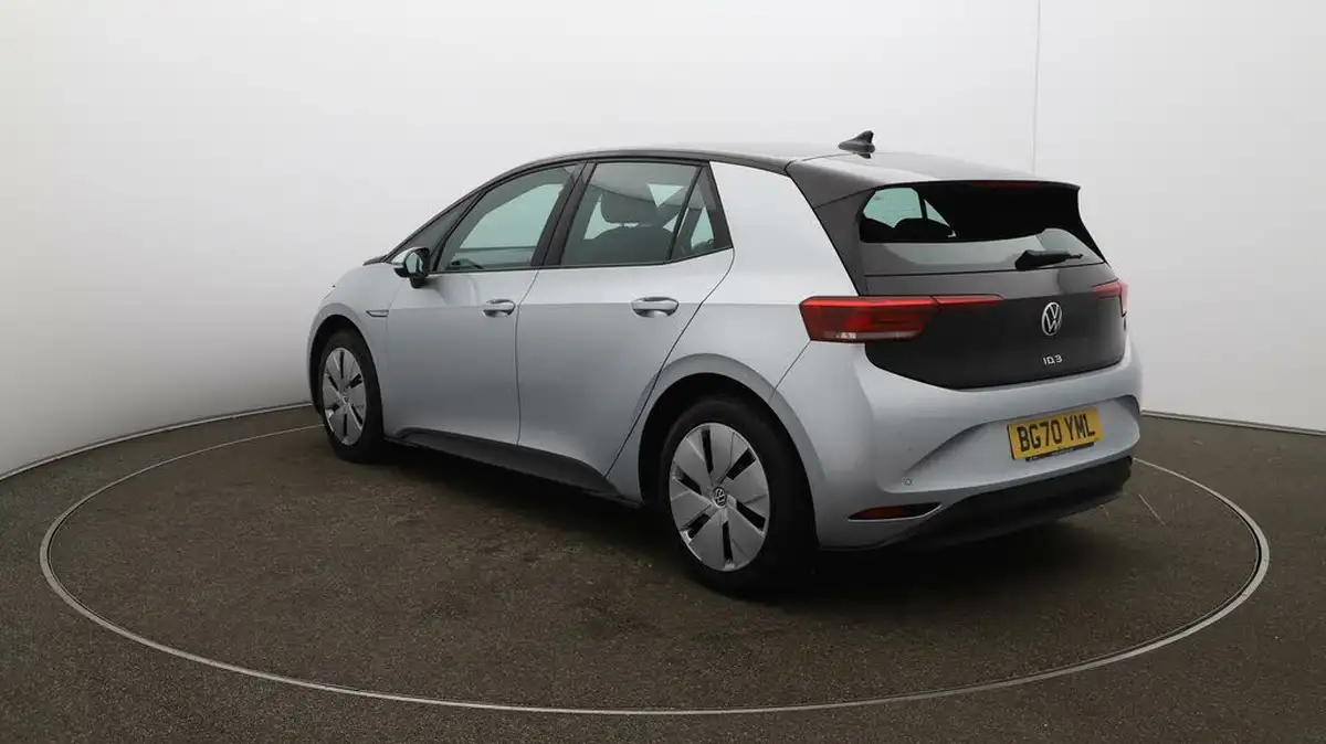 2020-volkswagen-id3-e-life-big-62