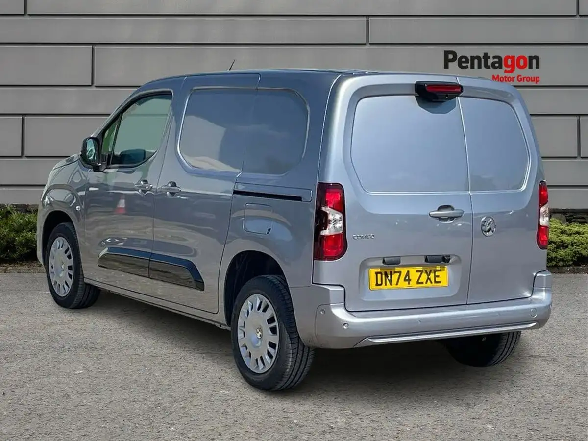 2025-vauxhall-combo-15cdti-pro-100pseu6e-big-1