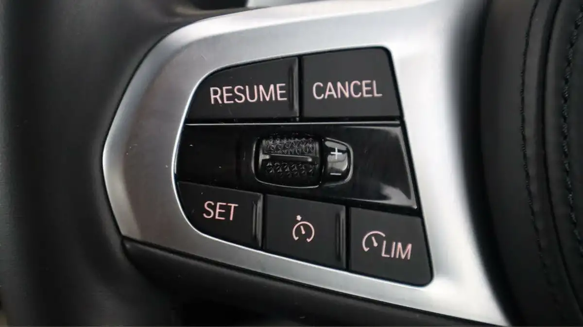2022-bmw-3-series-20-330e-m-sport-pro-pack-saloon-4d-big-21