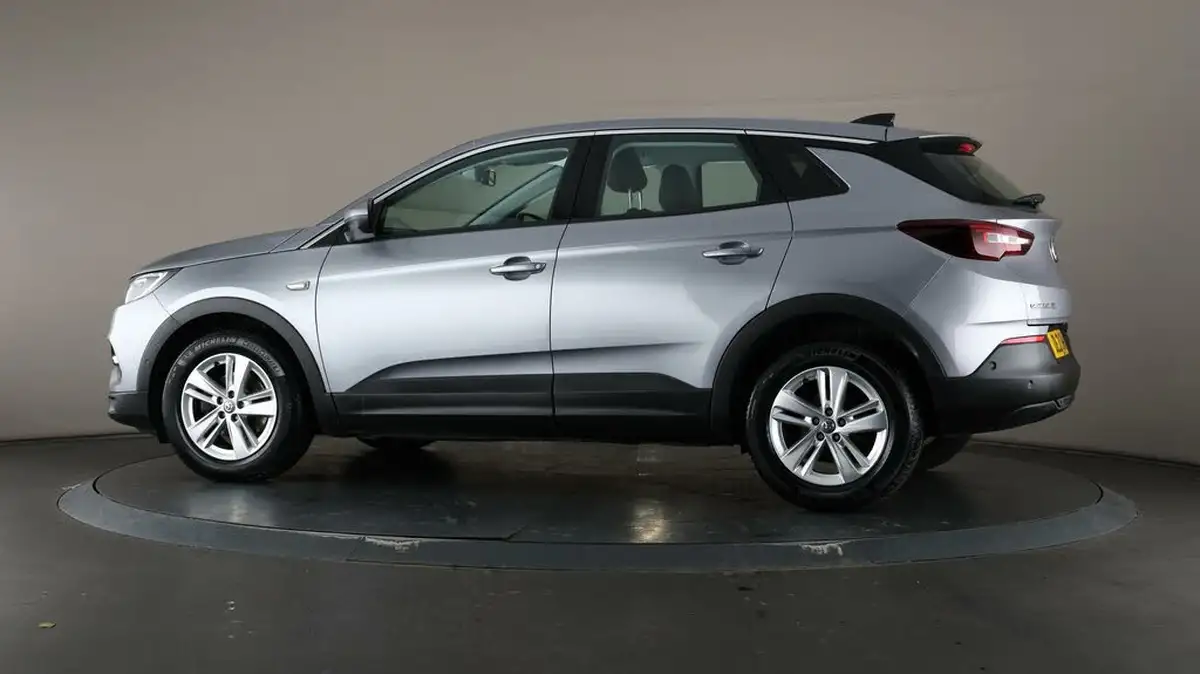 2021-vauxhall-grandland-x-12-business-edition-nav-big-77