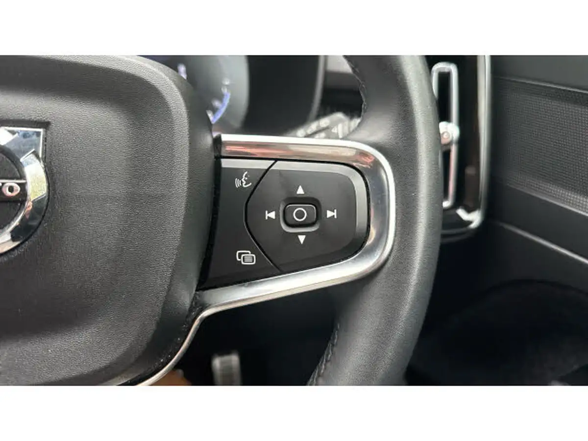 2021-volvo-xc40-15-t5-r-design-pro-258bhp-big-18