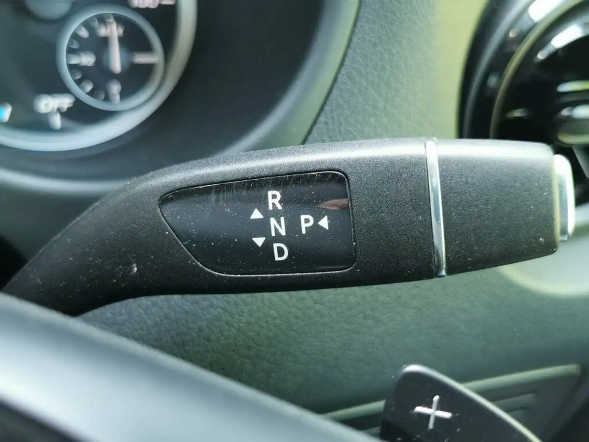 2022-mercedes-benz-vito-e-progressive-l2-big-19