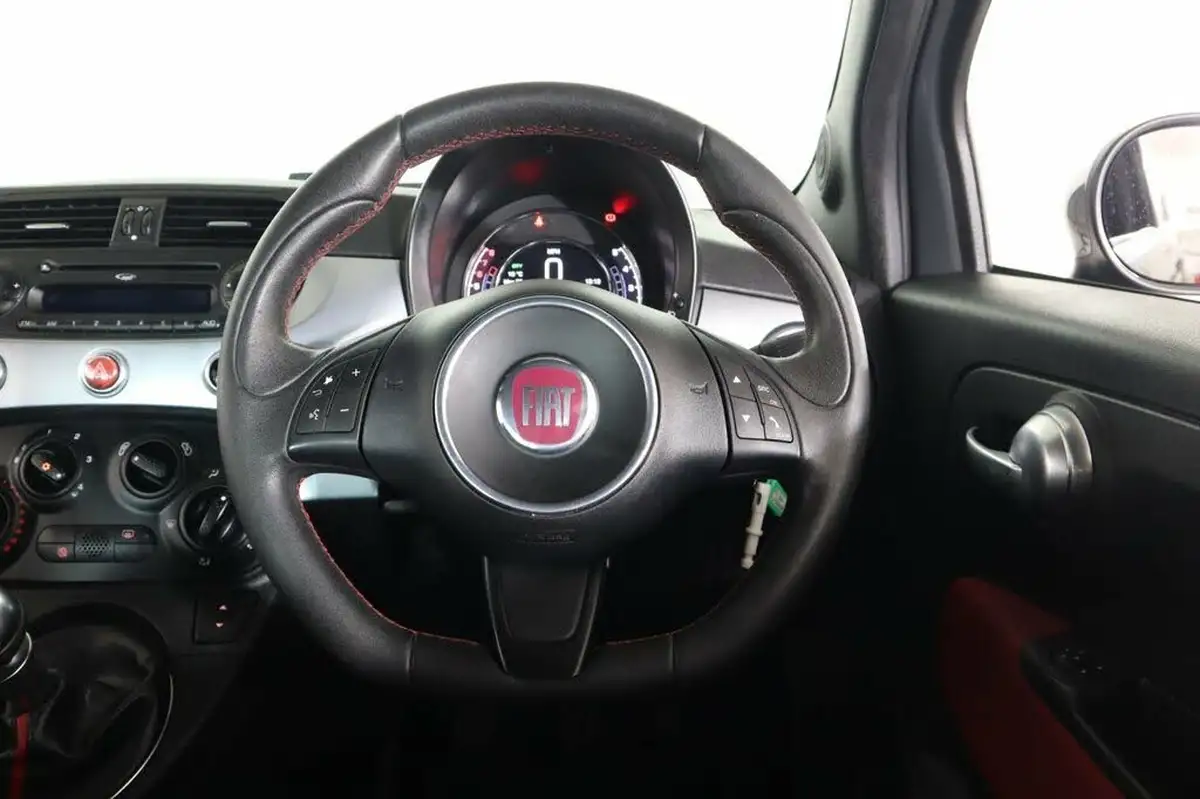 2014-fiat-500-12-s-big-17
