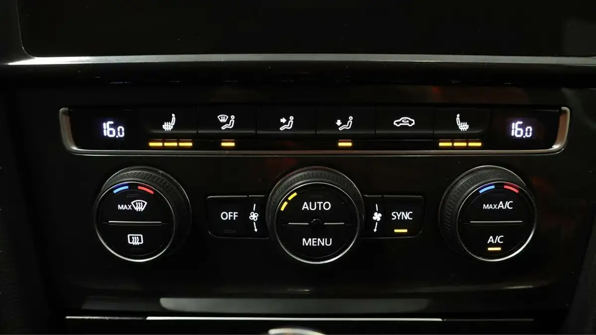 2020-volkswagen-golf-15-tsi-match-edition-150ps-estate-dsg-big-11