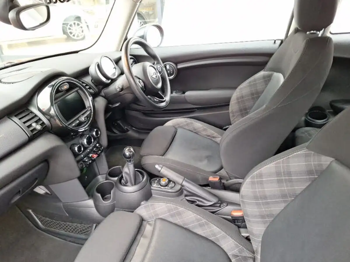 2018-mini-cooper-15-cooper-series-ii-ss-hatchback-3d-big-4