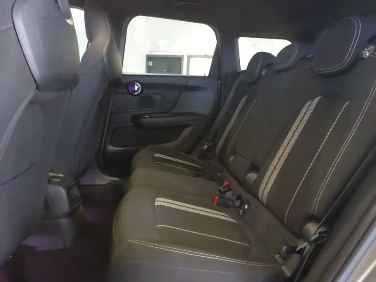 2019-mini-countryman-15-cooper-sport-big-11