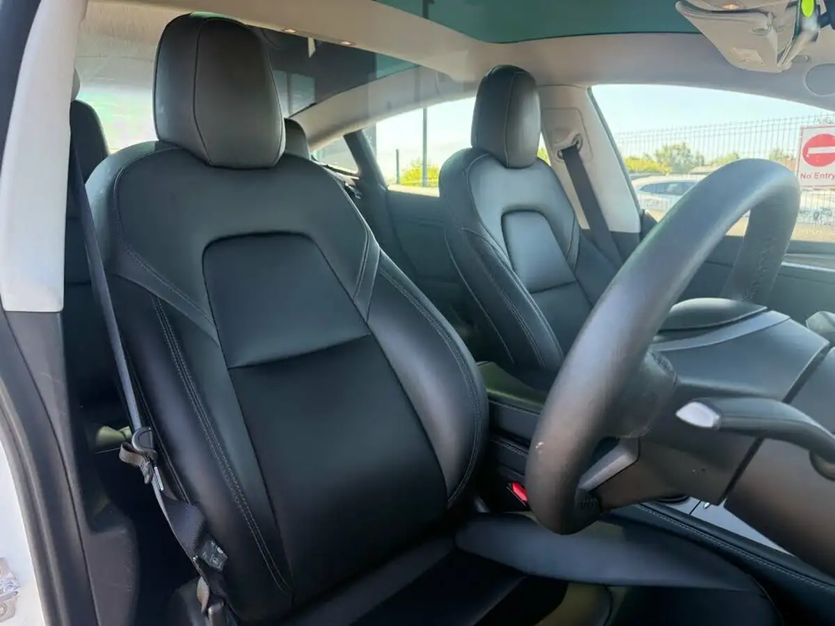 2022-tesla-model-3-e-long-range-big-18