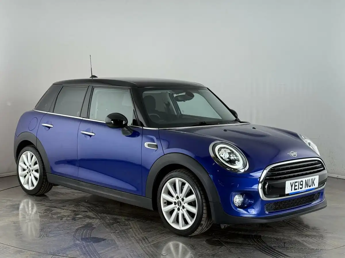 2019-mini-cooper-15-cooper-classic-hatchback-5d-auto-big-0