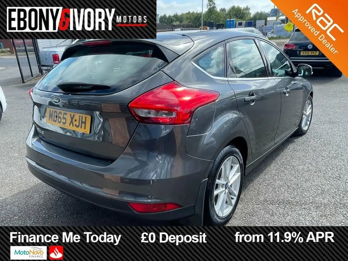 2015-ford-focus-15tdci-zetec-120ps-hatchback-big-5