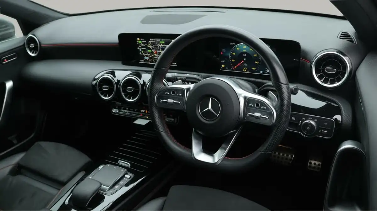 2020-mercedes-benz-a-class-20d-a200d-amg-line-hatchback-5d-big-9