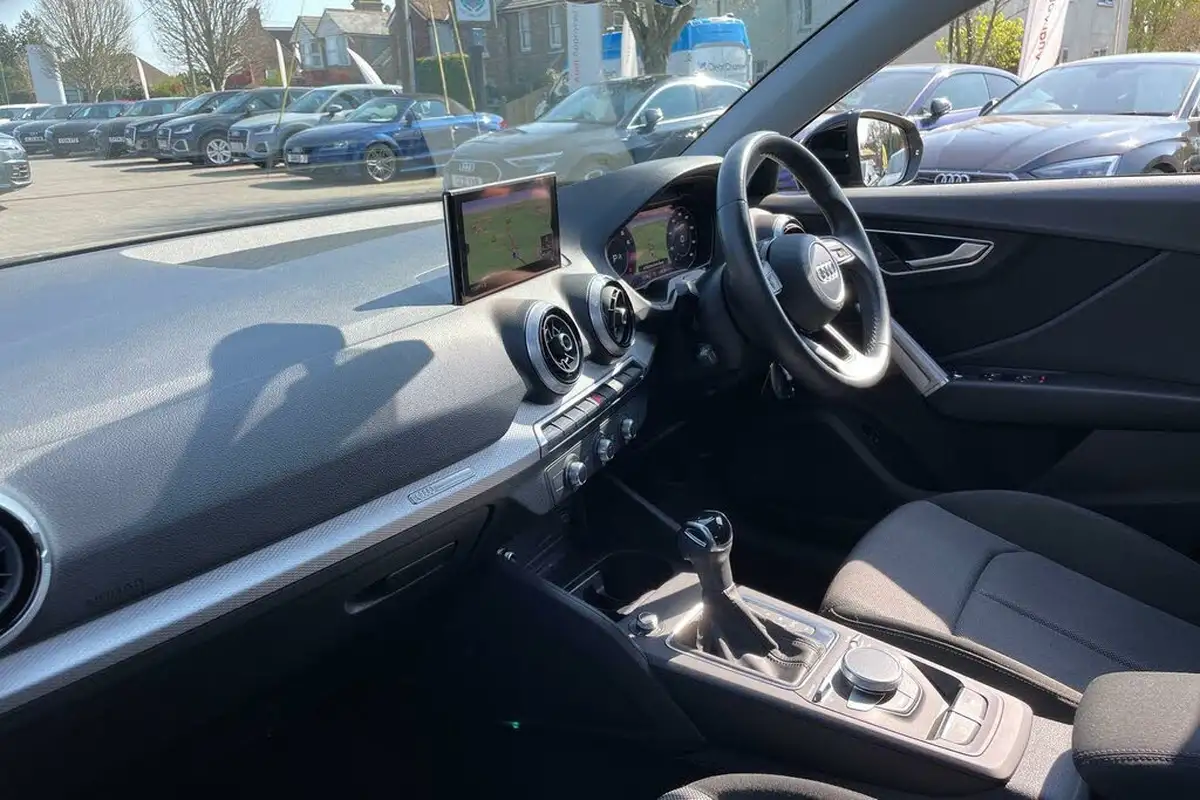 2021-audi-q2-15-35-tfsi-sport-s-tronic-big-31