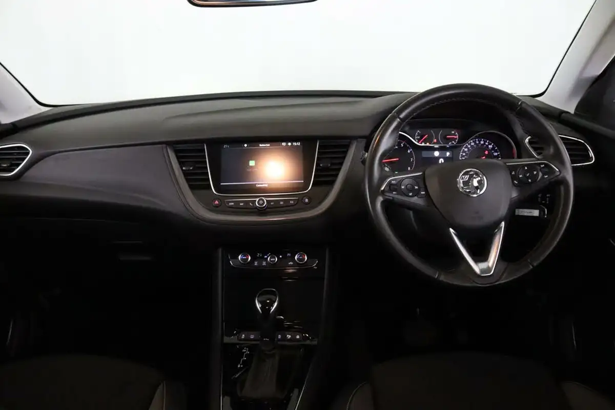 2020-vauxhall-grandland-x-12-sri-nav-auto-big-12