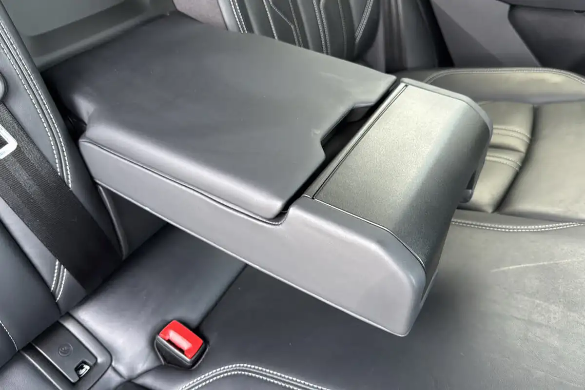 2021-audi-e-tron-55e-s-line-sportback-big-31