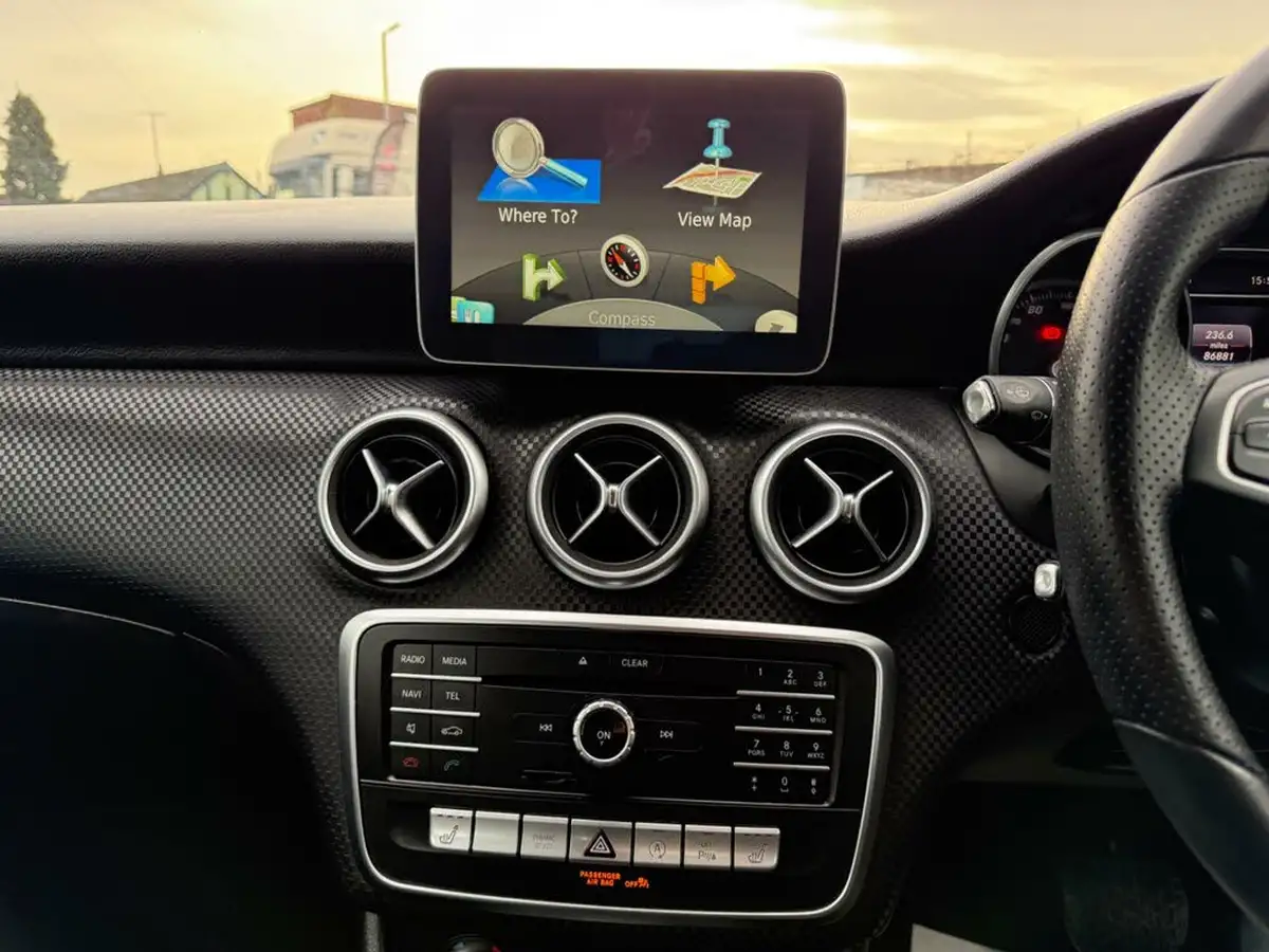 2016-mercedes-benz-a-class-15d-a180d-sport-executivess-7g-dct-big-46