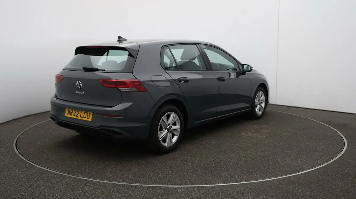 2022-volkswagen-golf-15-tsi-life-130ps-hatchback-big-52