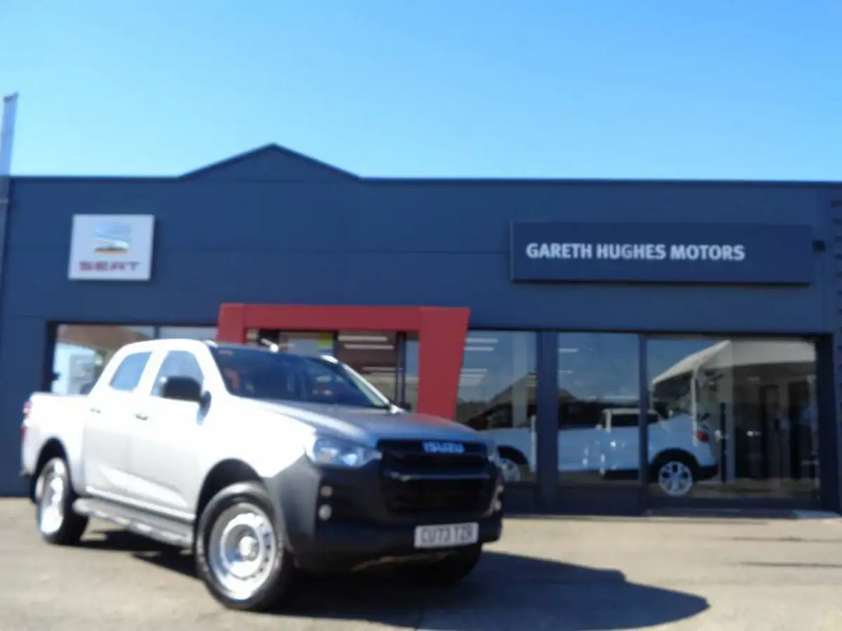 2023-isuzu-d-max-19td-utility-4x4-double-rear-differential-lock-big-1