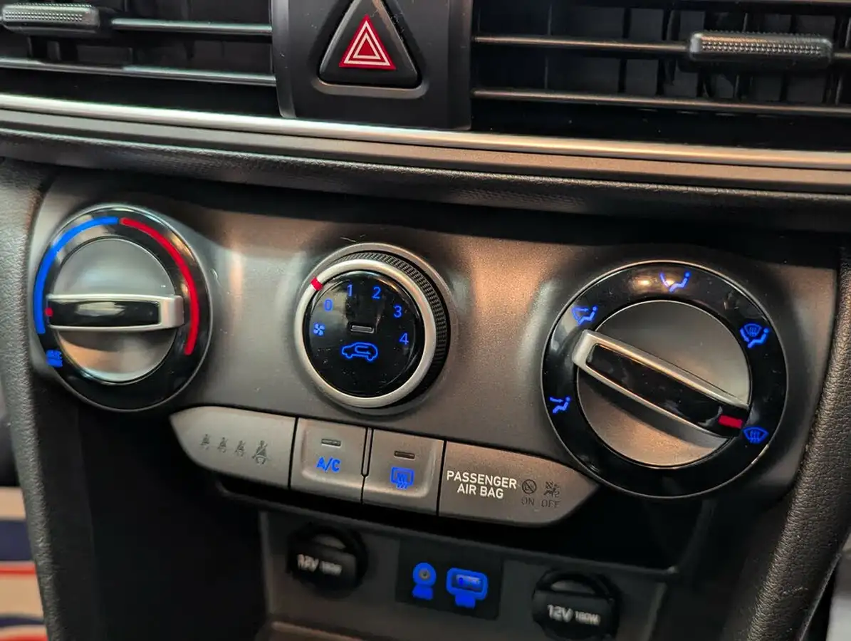 2018-hyundai-kona-10-t-gdi-se-big-28