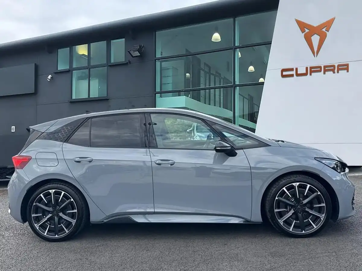 2024-cupra-born-e-v3-230ps-77kwh-e-boost-big-2