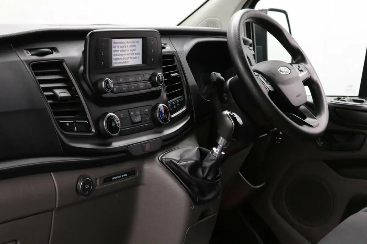 2020-ford-transit-custom-20tdci-280-l1h1-leader-105pseu6dt-panel-van-big-35