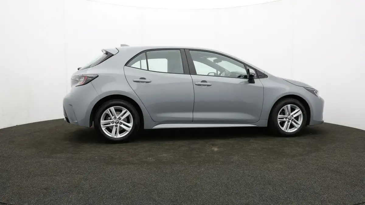 2022-toyota-corolla-18-vvt-i-icon-120bhp-trk-hatchback-5d-big-35