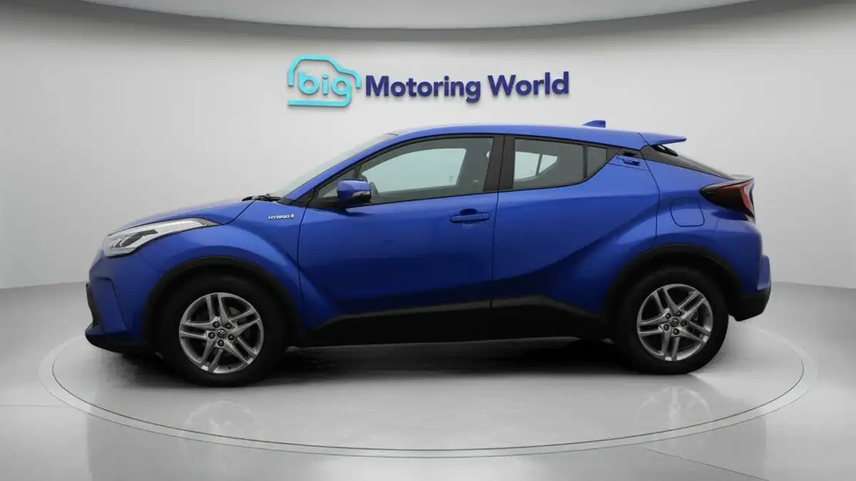 2022-toyota-c-hr-18-vvt-i-icon-big-4