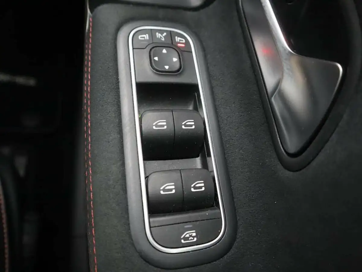 2019-mercedes-benz-a-class-20-a220-amg-line-premium-hatchback-5d-big-35