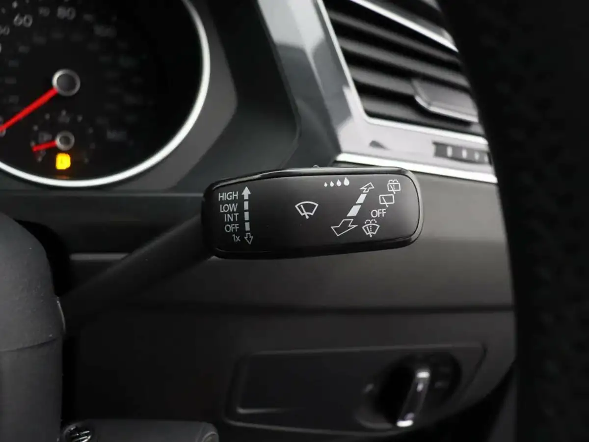 2022-volkswagen-tiguan-15-tsi-life-150ps-dsg-big-32