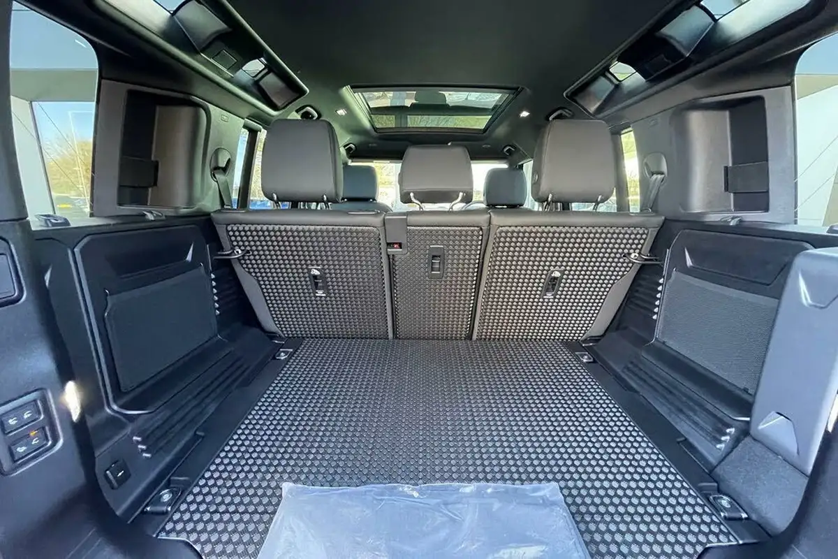 2024-land-rover-110-defender-30-d350-x-dynamic-se-big-40