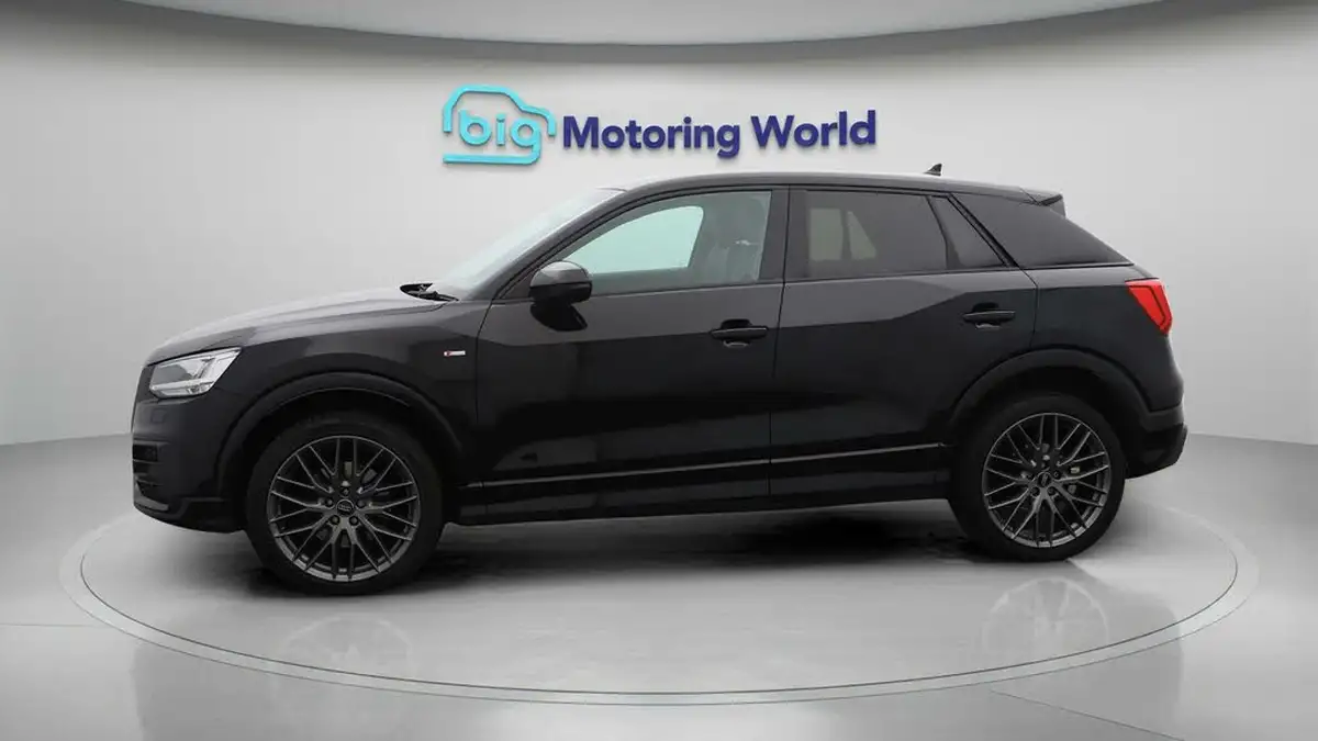 2020-audi-q2-20-40-tfsi-black-edition-big-4