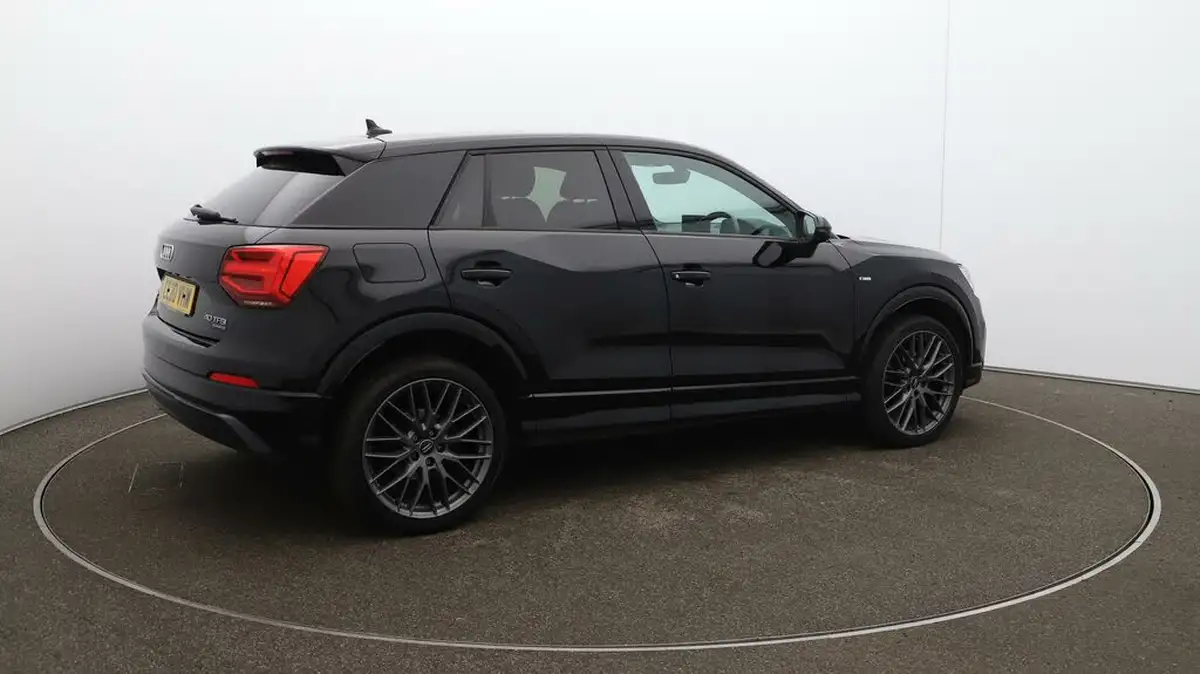 2020-audi-q2-20-40-tfsi-black-edition-big-52