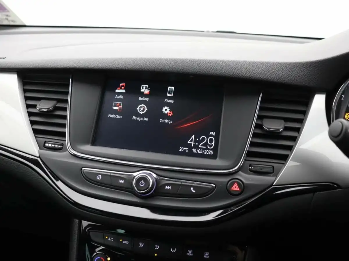 2020-vauxhall-astra-12-turbo-sri-vx-line-nav-big-24